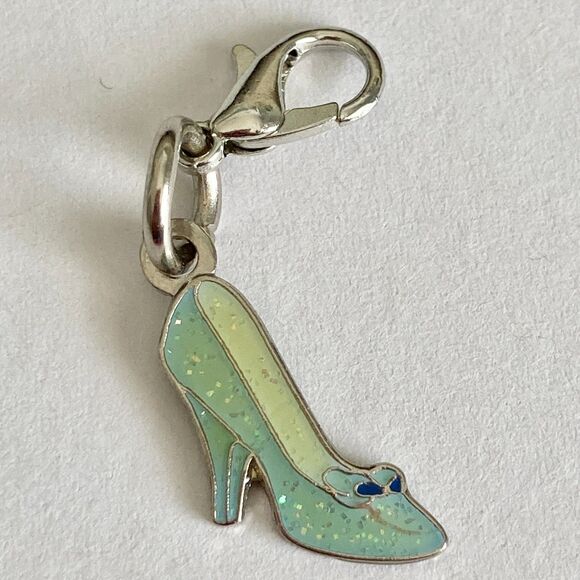 Vintage Disney Cinderella Princess Glass Slipper Clip On Charm Zipper Pull Bag - Picture 3 of 8
